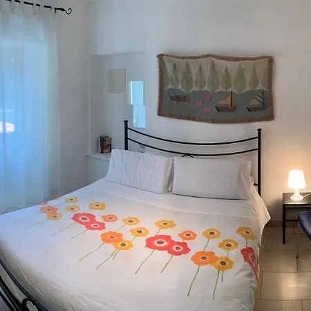 Pra Livrana Apartment